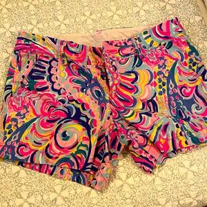 Lilly Pulitzer Callahan shorts size 8 Psychedelic Sunshine